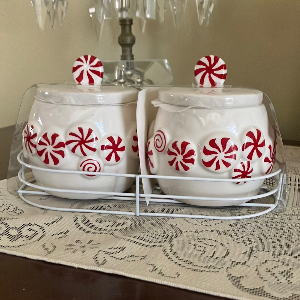 NWT Peppermint Canisters Salt Pepper Set